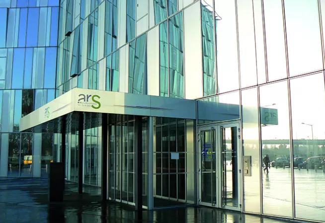 Batiment du siège de l'ARS situé à Lille