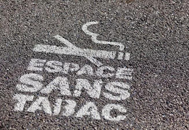 Marquage au sol "Esapce sans tabac"